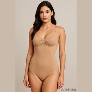 SKIMS Seamless Sculpt Brief Bodysuit Size S/M Clay Shapewear Feminine